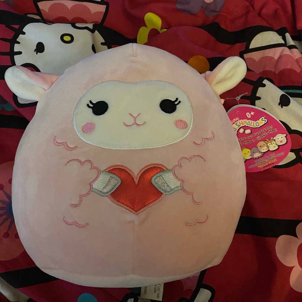 BNWT lala squishmallow